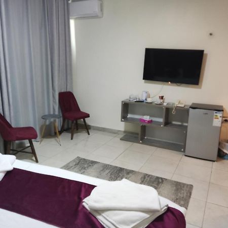 Golden Plaza Hotel アンマン エクステリア 写真
