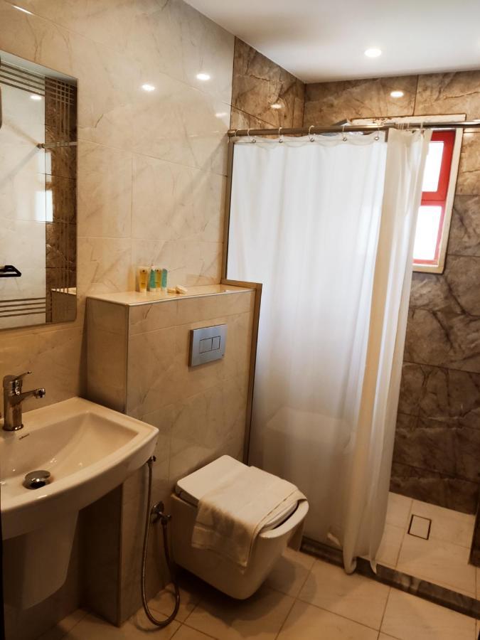 Golden Plaza Hotel アンマン エクステリア 写真