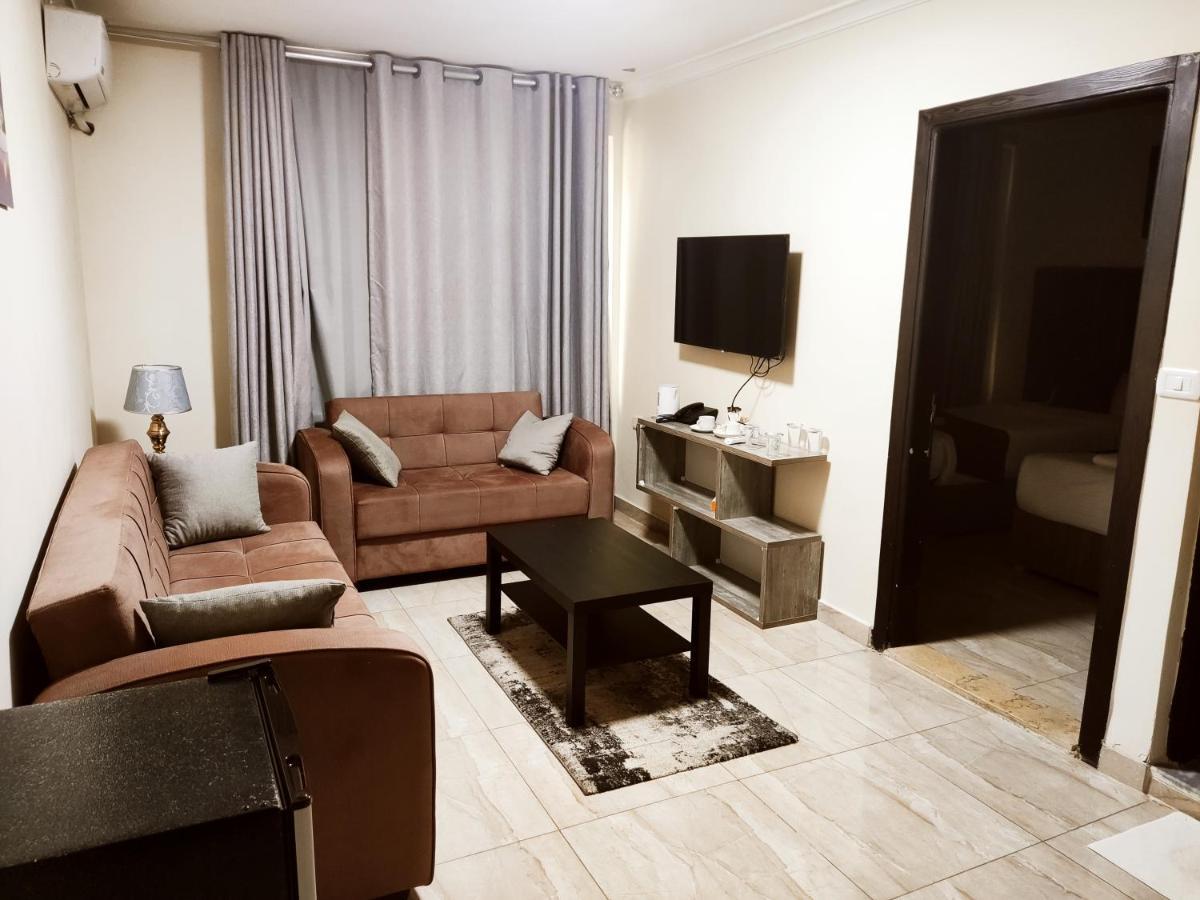 Golden Plaza Hotel アンマン エクステリア 写真