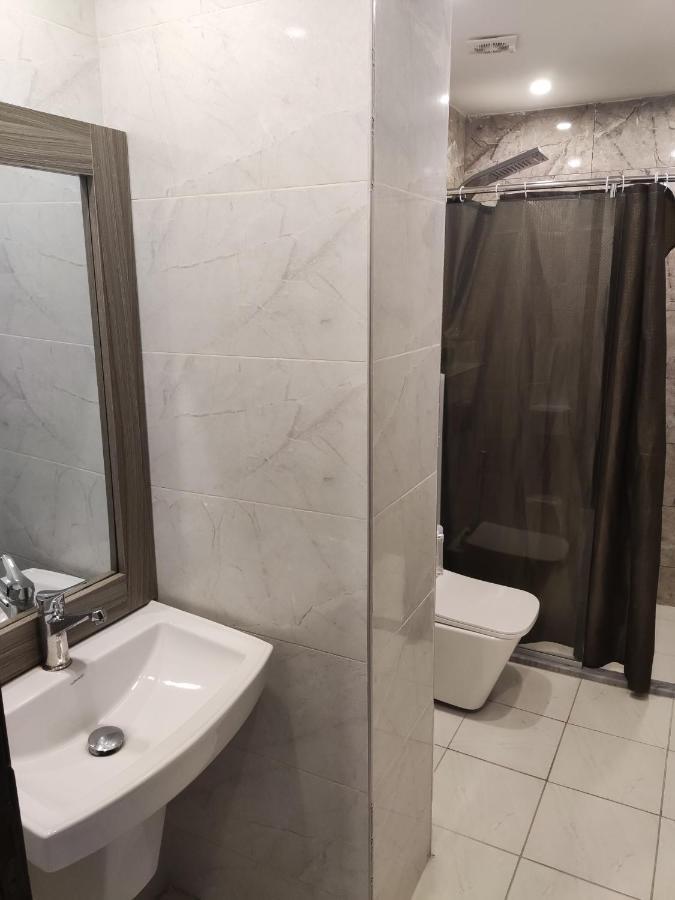Golden Plaza Hotel アンマン エクステリア 写真